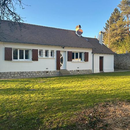 Maison Au Calme Avec Riviere A Cote De Chartres Saint-Prest الغرفة الصورة